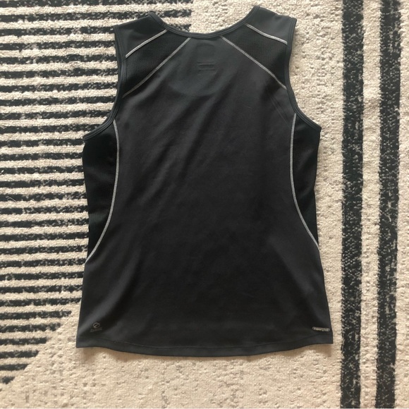 The North Face Athletic Top - Picture 2 of 4